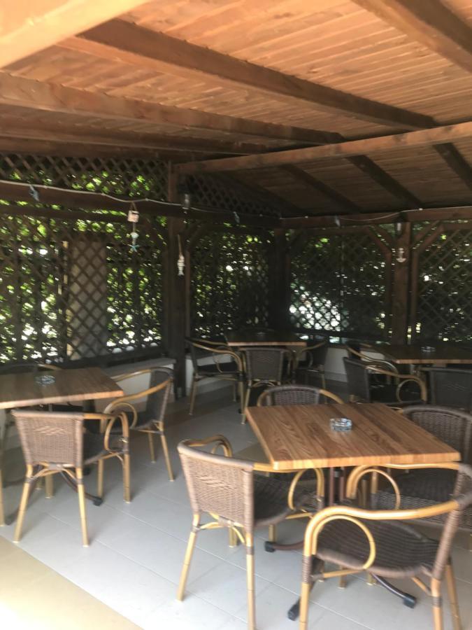 Vila Medeea Costinesti Luaran gambar
