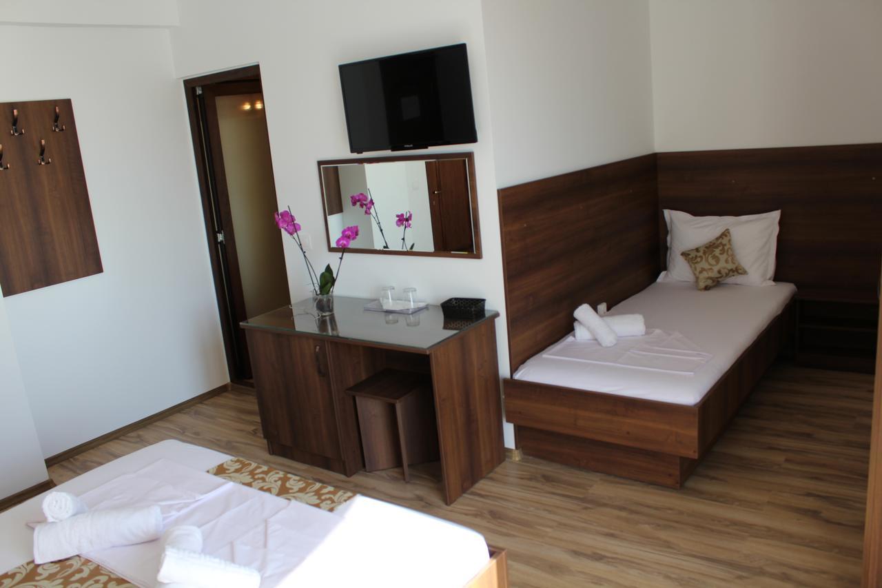 Vila Medeea Costinesti Luaran gambar