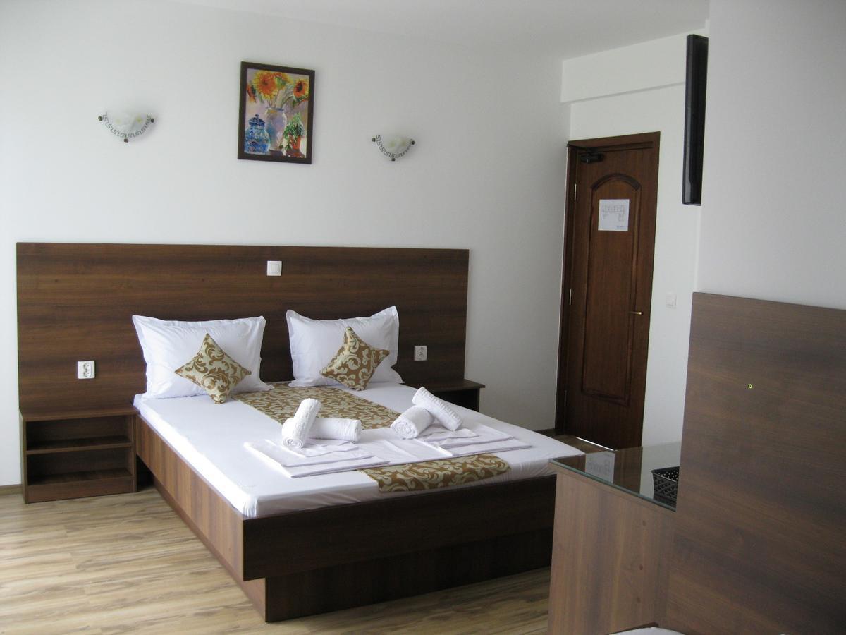 Vila Medeea Costinesti Luaran gambar